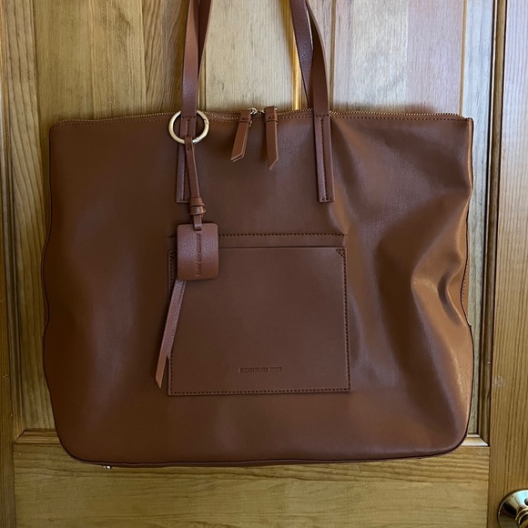 Elizabeth & James Soft Vegan Leather Zippered Tote - Picture 1 of 4